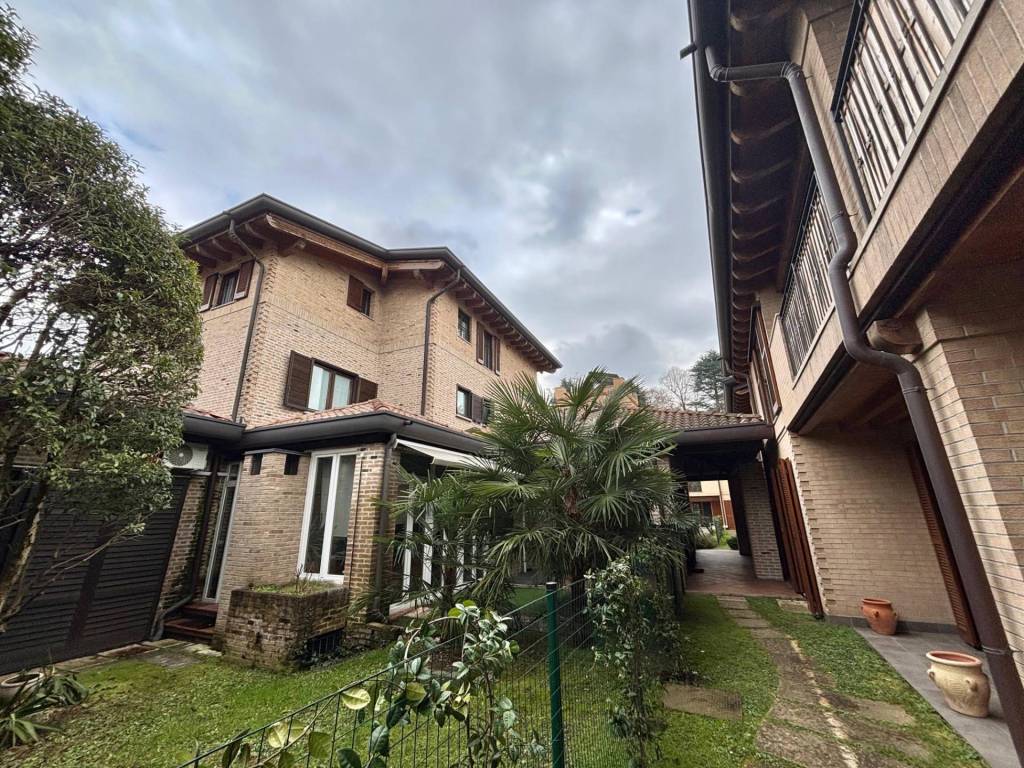 Appartamento a Seregno in Via dei Buttafava, 23 - Foto 2
