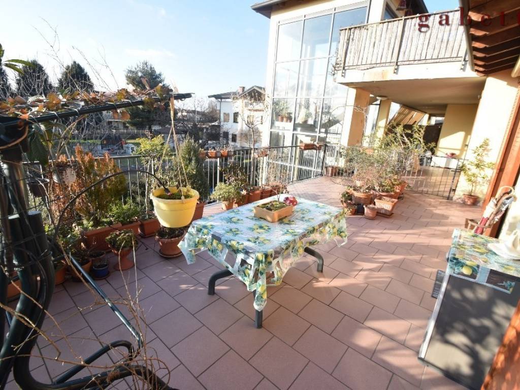 Attico / mansarda a Corbetta in Via Settembrini, 22 - Foto 2