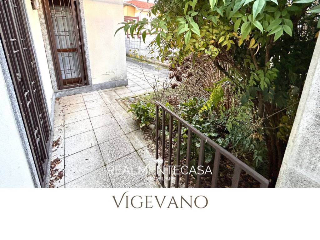Villa a Vigevano in Via Fossana - Foto 2
