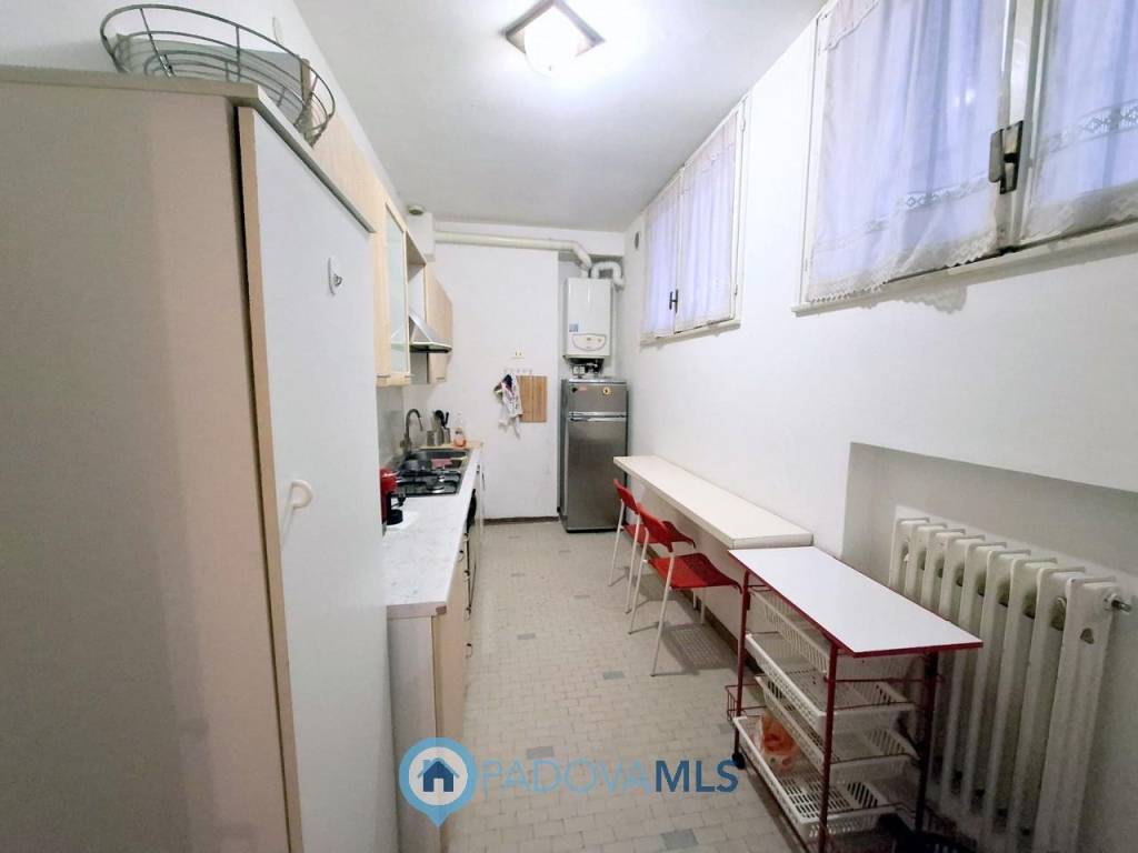 Appartamento a Padova in Via Vincenzo Stefano Breda - Foto 4