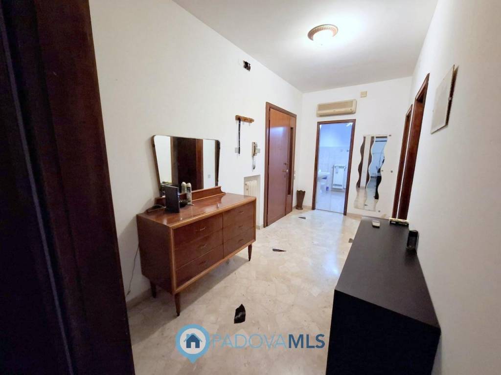 Appartamento a Padova in Via Vincenzo Stefano Breda - Foto 5