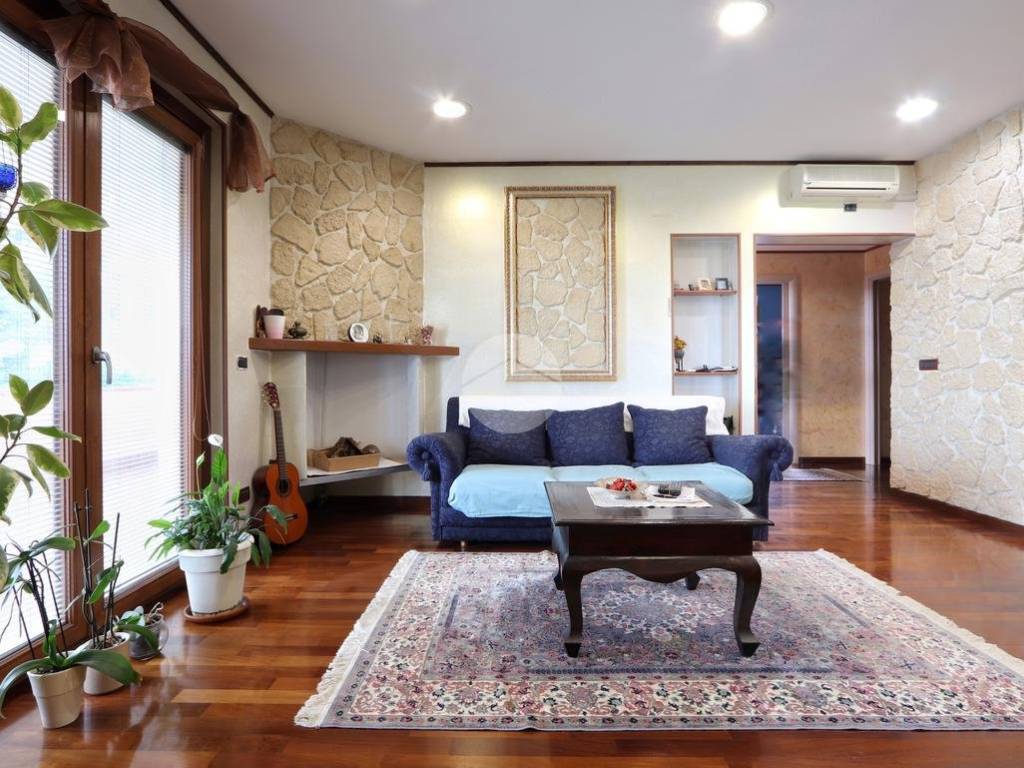 Villa a Città sant'angelo in Via achille grandi, 94 - Foto 2
