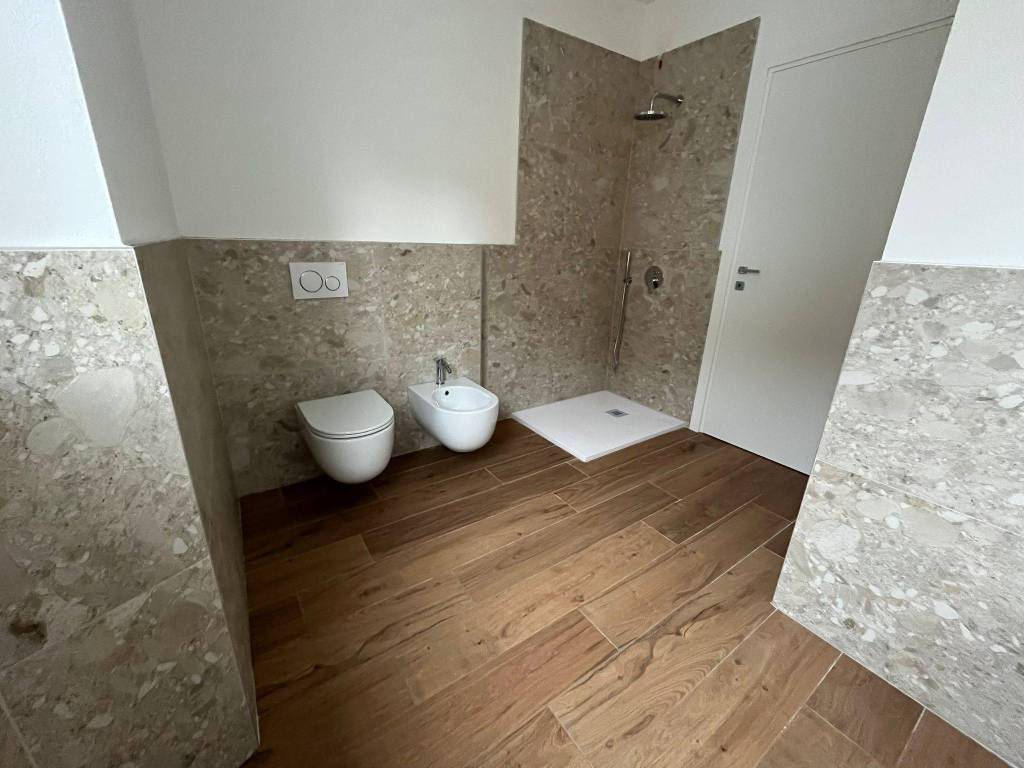 Appartamento a Lecco in Via Col di Lana, 38 - Foto 4