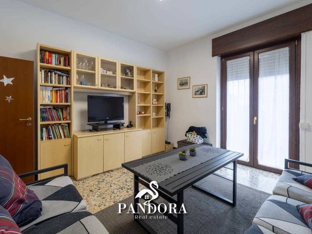 Appartamento a Gallarate in Via Goffredo Mameli, 28 - Foto 4