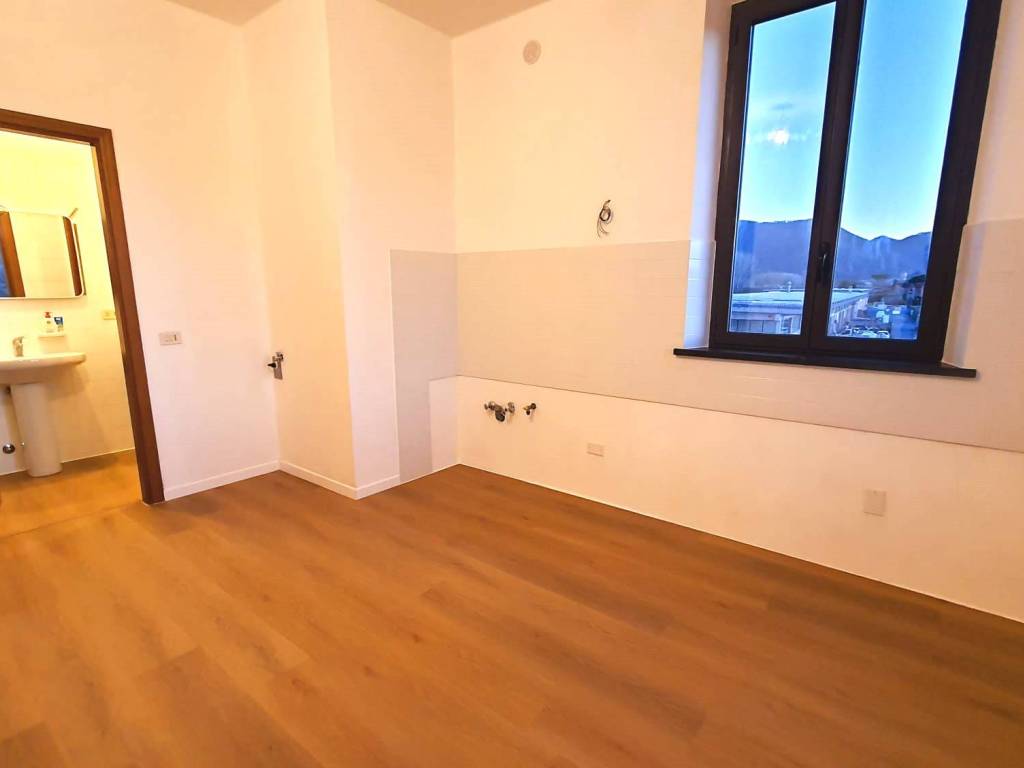 Appartamento a Lucca in Via Sarzanese, 2234 - Foto 3