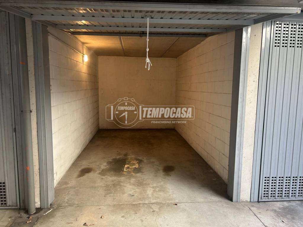Box / garage a Cormano in Via Dante Alighieri 19 - Foto 3