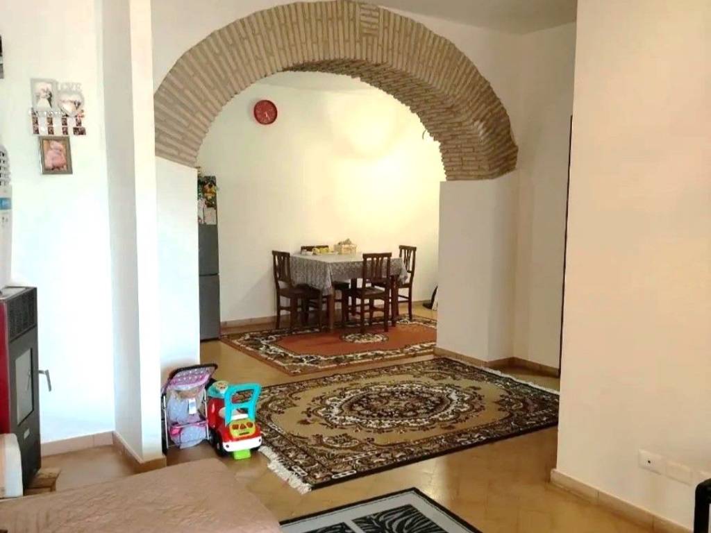 Appartamento a Ardea in Viale Marino - Foto 3