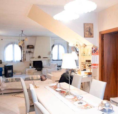 Appartamento a Baronissi in Via Dei Due Principati - Foto 5