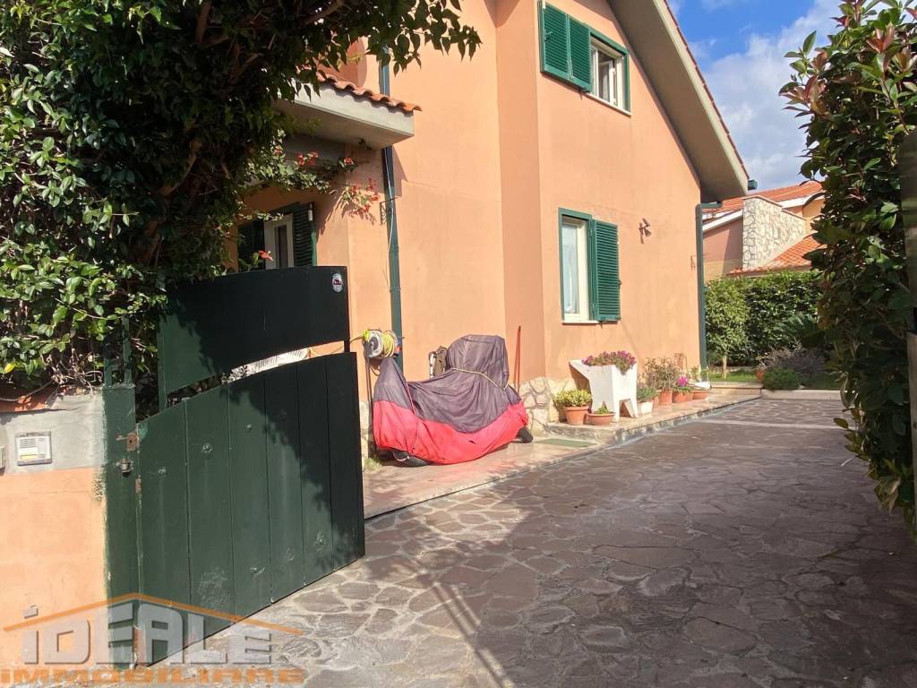 Villa a Ardea in Viale Colle Romito - Foto 2