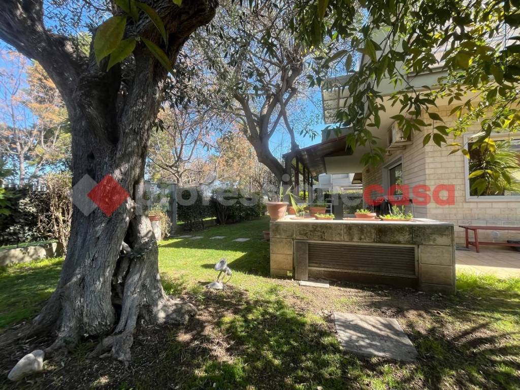 Villa a Bari in Via Fanelli, 289 - Foto 2