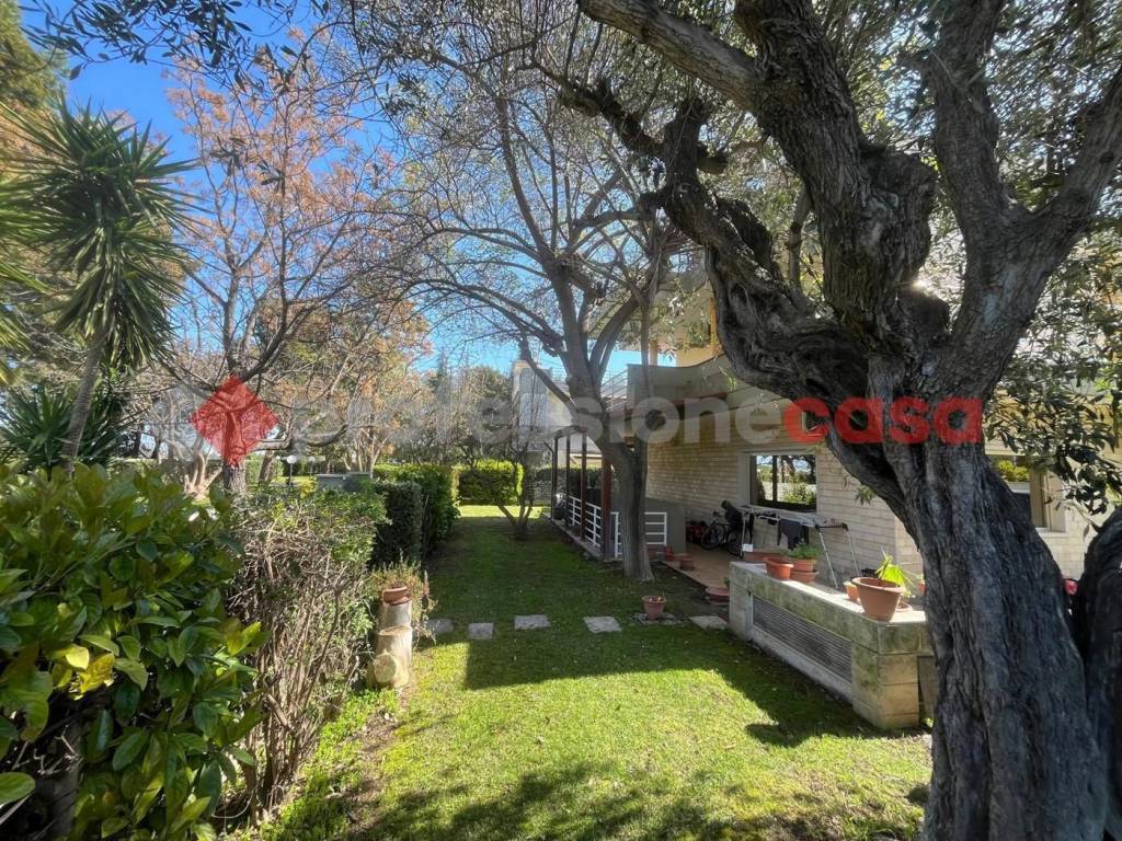 Villa a Bari in Via Fanelli, 289 - Foto 3