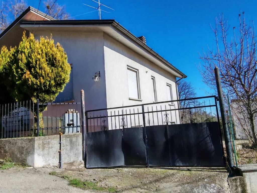 Villa a Rovescala in Via Campo del Monte - Foto 2