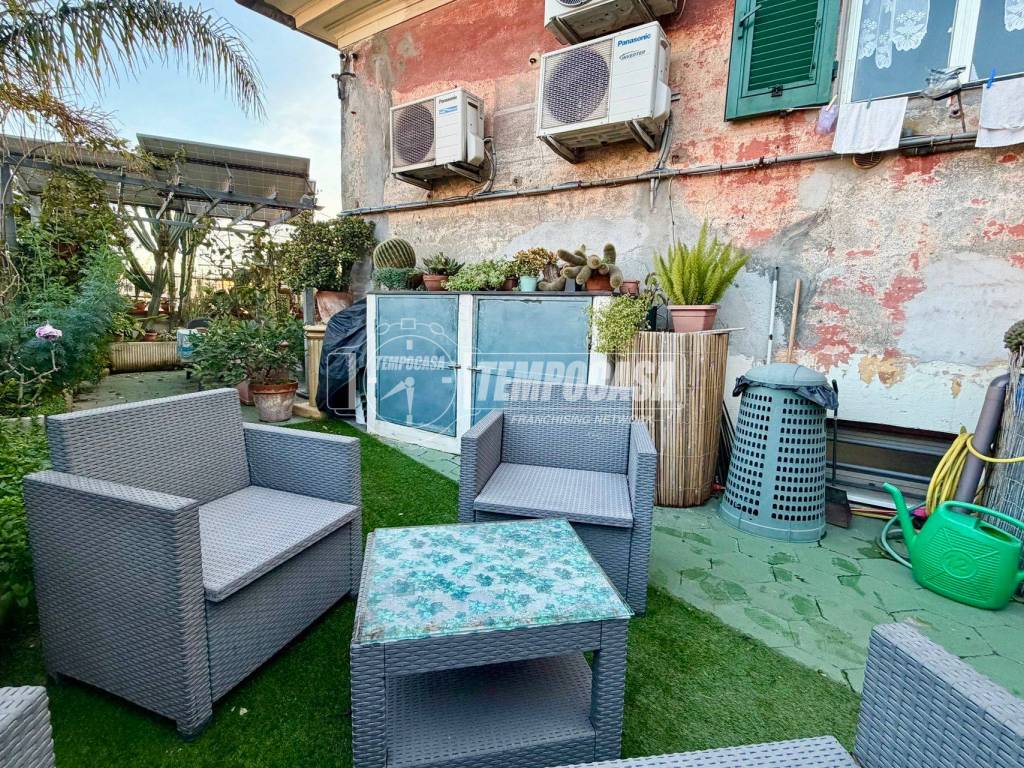 Appartamento a Genova in Via Castagnevizza 2/A - Foto 2