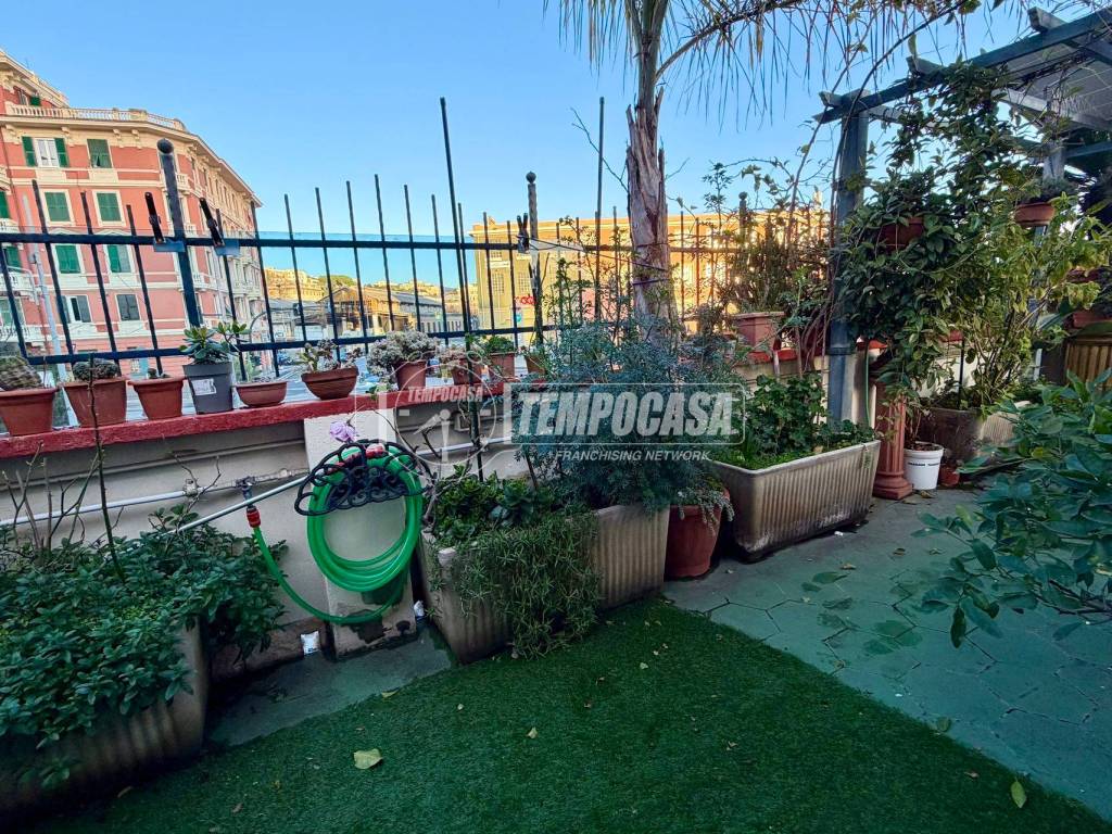 Appartamento a Genova in Via Castagnevizza 2/A - Foto 4