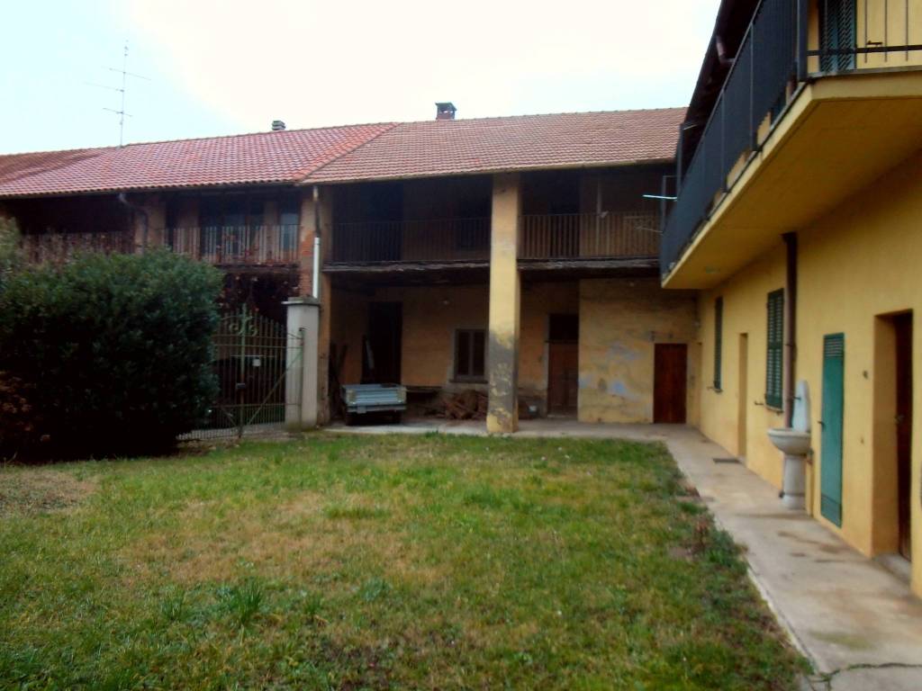 Appartamento a Appiano gentile in Via Carso - Foto 2