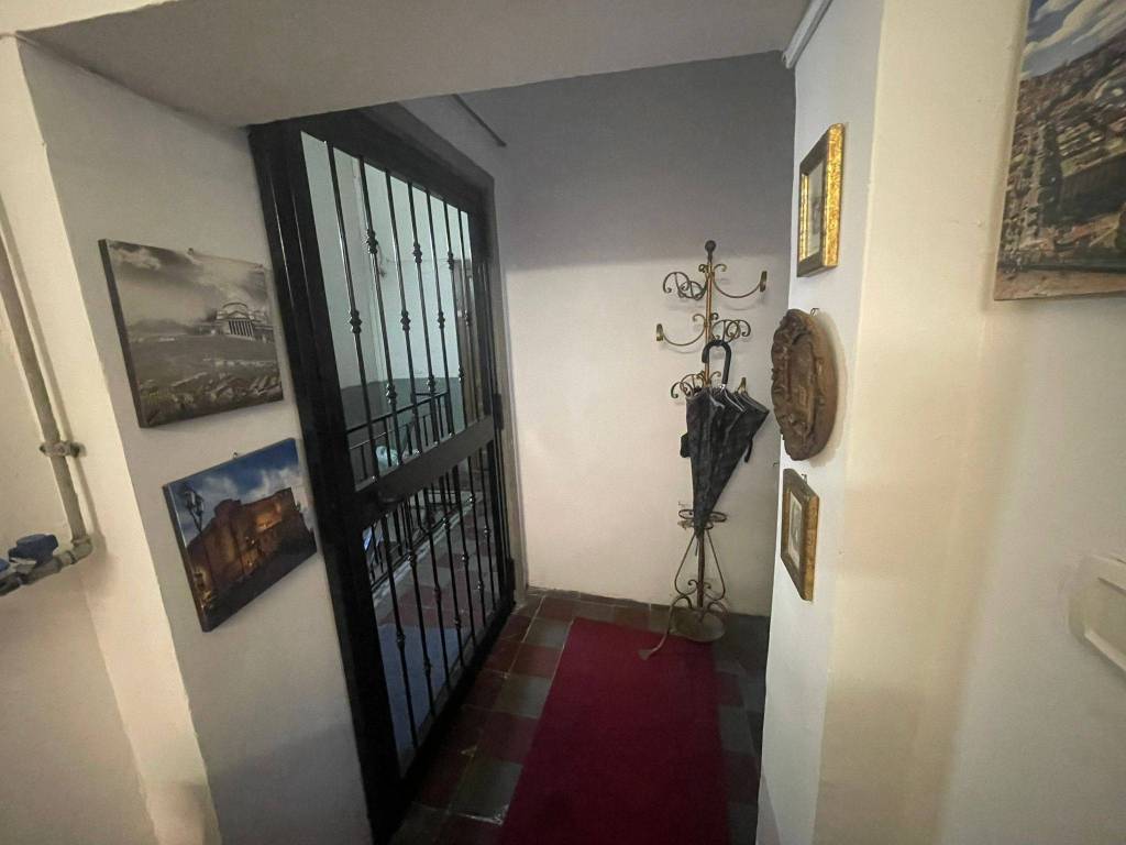 Appartamento a Napoli in Vico Tessitori, 10 - Foto 2