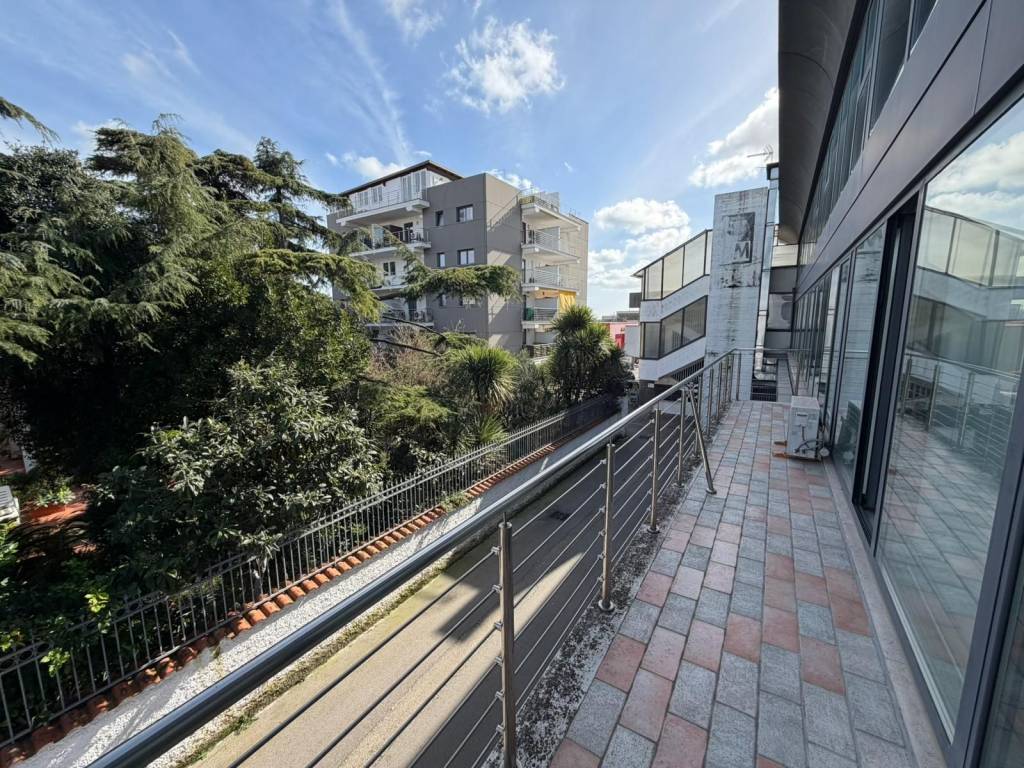 Appartamento a Pomezia in Via dei Castelli Romani - Foto 5