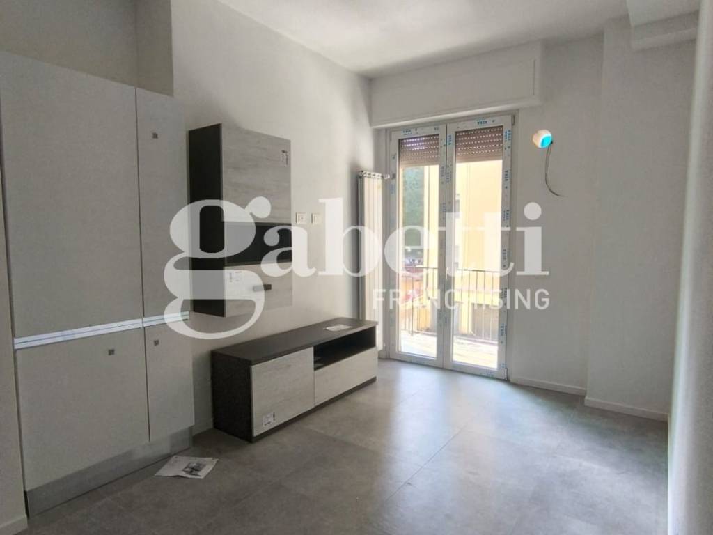 Appartamento a Scandicci in Piazza Michelangelo Buonarroti - Foto 3