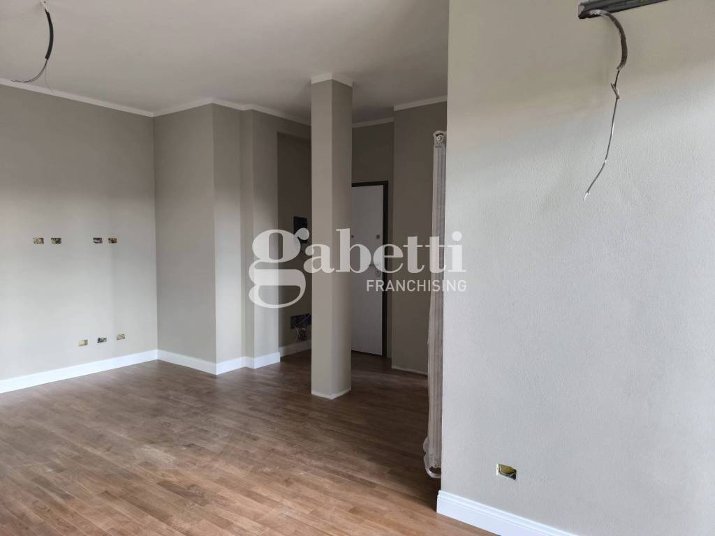 Appartamento a Scandicci in Piazza Michelangelo Buonarroti - Foto 4