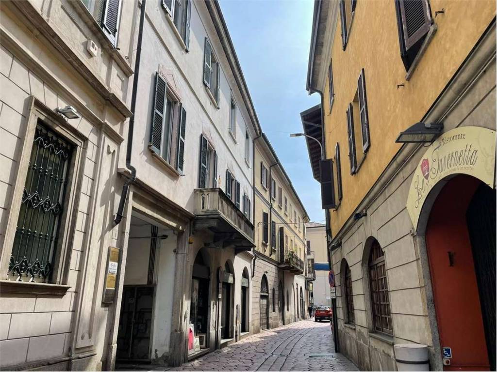 Appartamento a Varese in Via Vetera , 3 - Foto 2