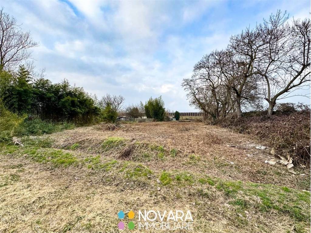 Terreno a Novara - Foto 2