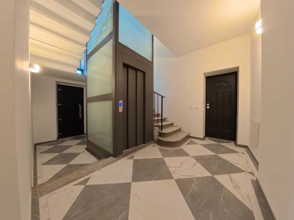 Appartamento a Gallarate in Via Bernardino Luini - Foto 4