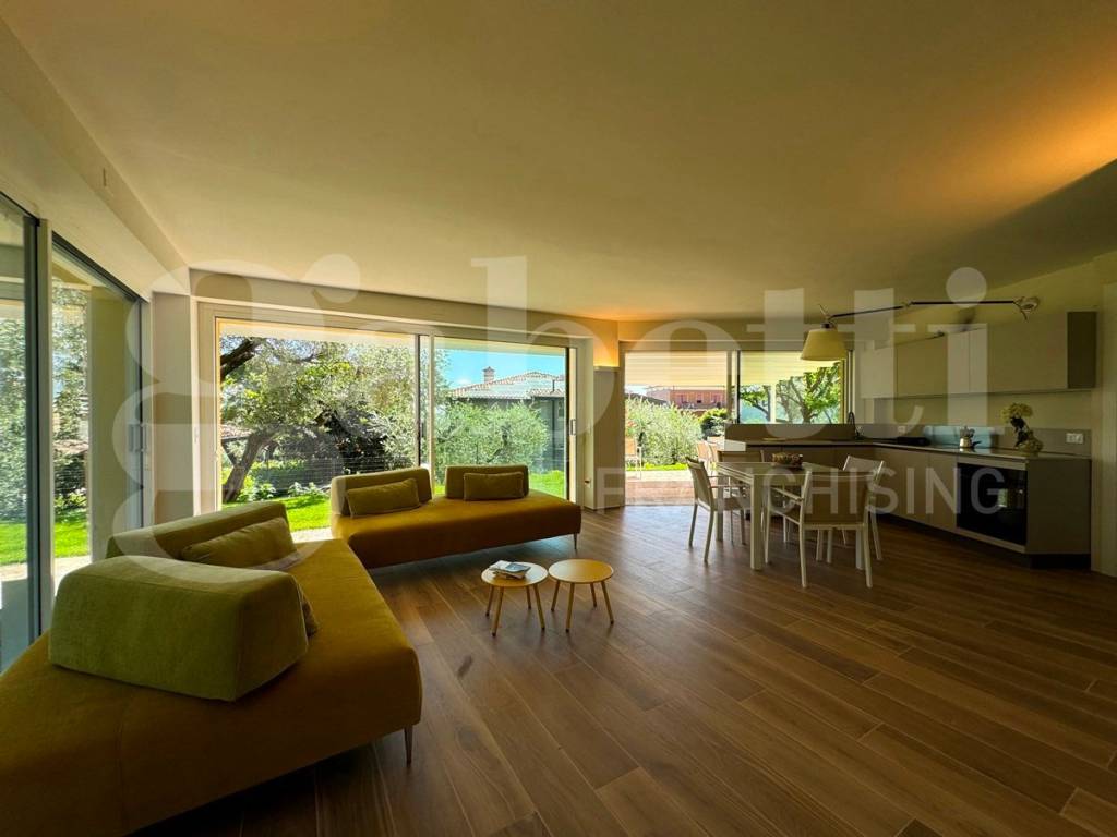Villa a Padenghe sul garda in via Metelli, 78 - Foto 3