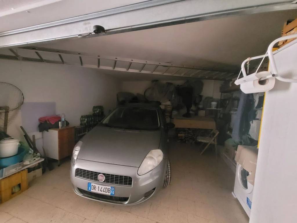 Box / garage a Vieste in Via Giuseppe Verdi, 113 - Foto 3
