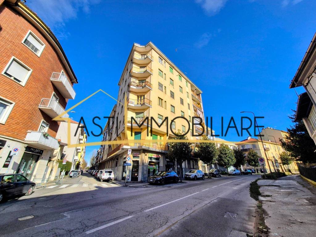 Appartamento a Asti in Viale dei Partigiani - Foto 2