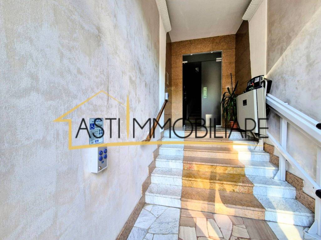Appartamento a Asti in Viale dei Partigiani - Foto 3
