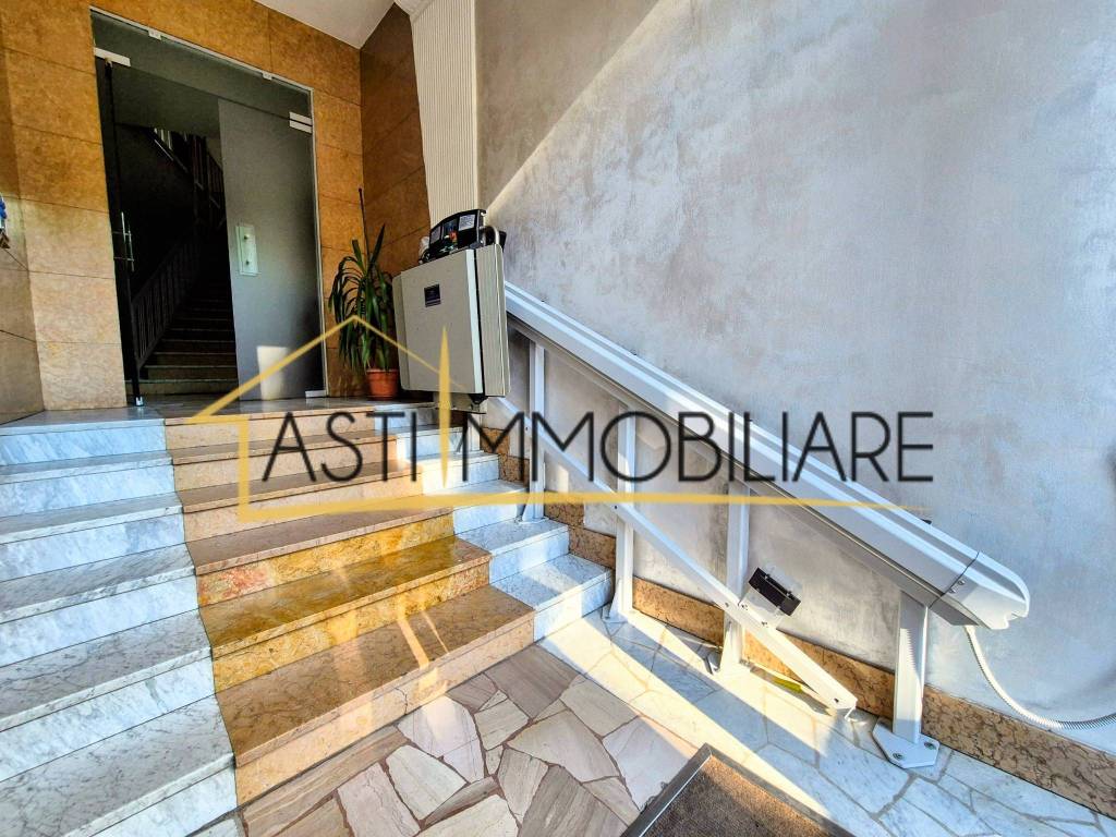 Appartamento a Asti in Viale dei Partigiani - Foto 4