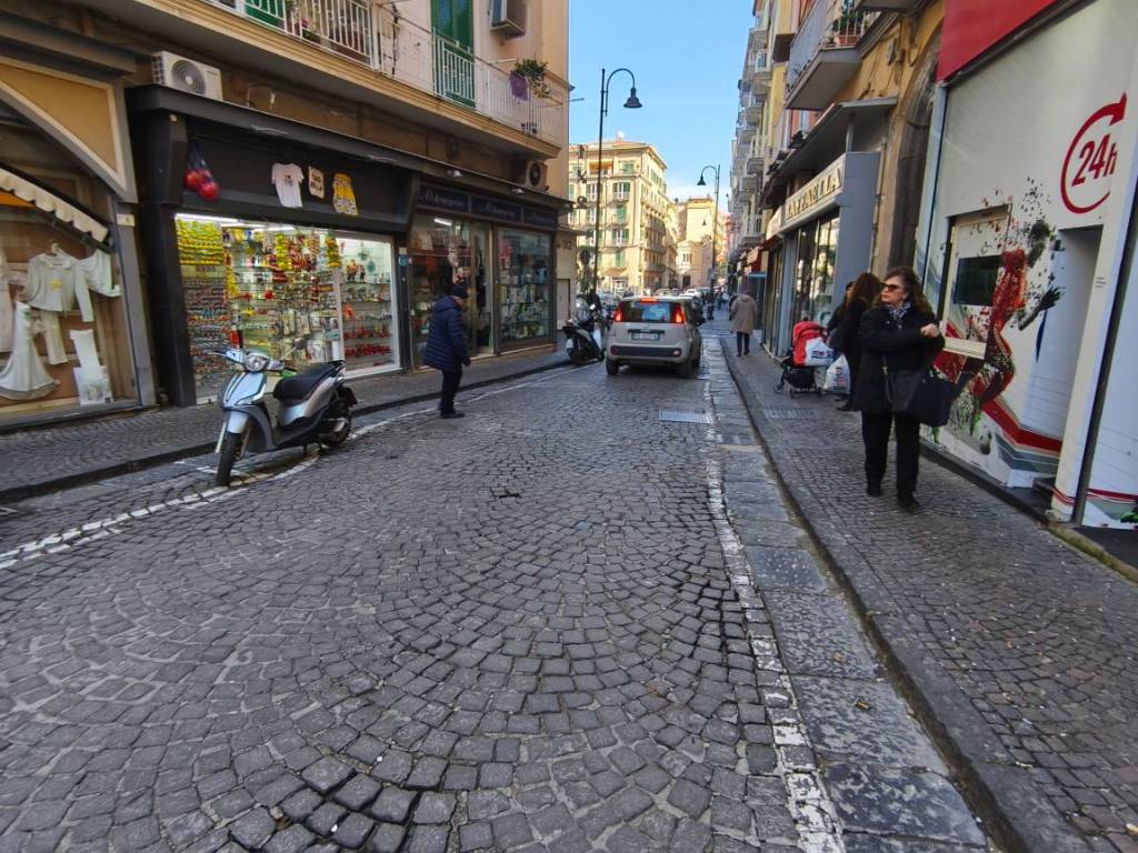 Appartamento a Castellammare di stabia in Piazzetta Quartuccio - Foto 2
