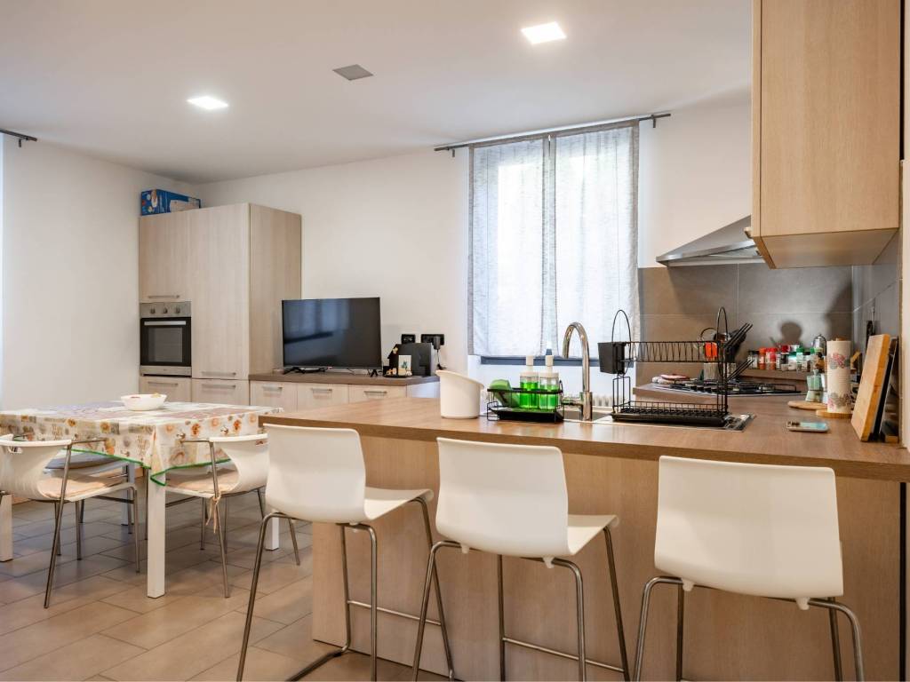 Appartamento a Lecco in Via Fratelli Torri Tarelli, 21 - Foto 4