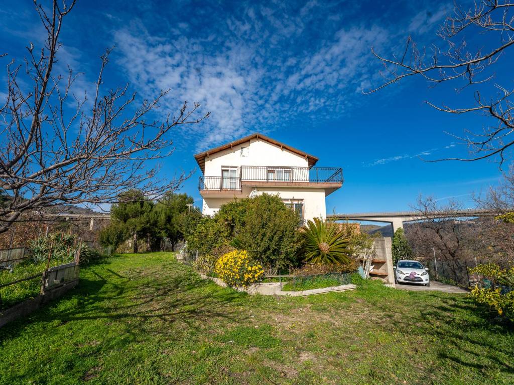 Villa a San lorenzo al mare in Via Molino - Foto 2