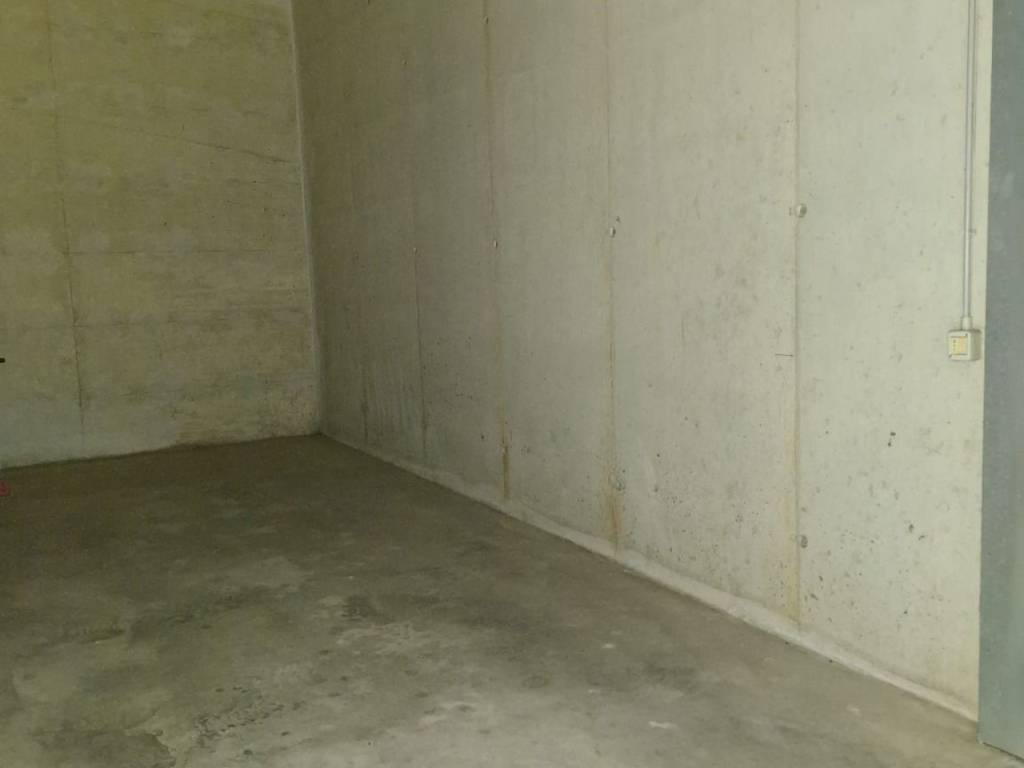 Box / garage a Mezzago in Via Stefano Biffi, 32 - Foto 2