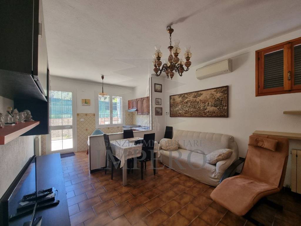 Villa a Airole in Via Nazionale, 20 - Foto 2