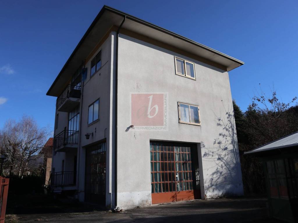 Casa indipendente a Cittiglio in Via Provinciale, 115 - Foto 2