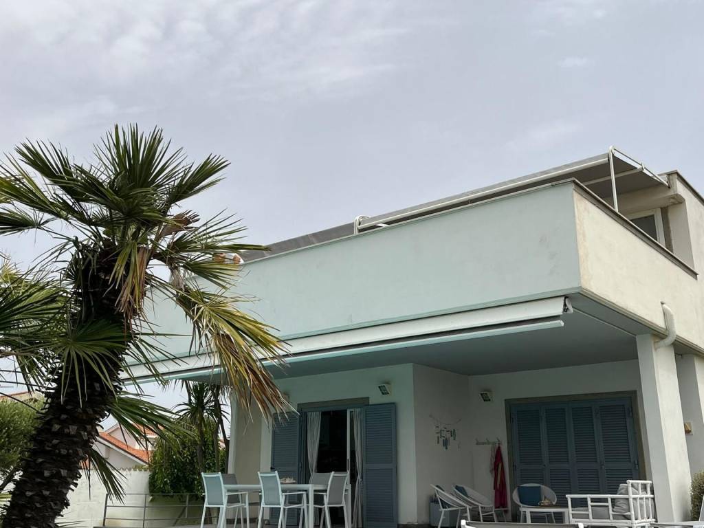 Villa a Fiumicino in Lungomare di Ponente - Foto 2