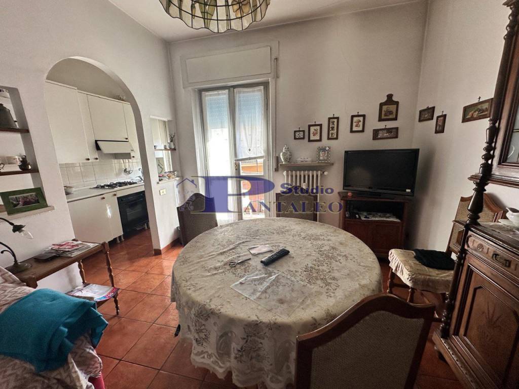 Appartamento a Abbiategrasso in Via Enrico Toti - Foto 4