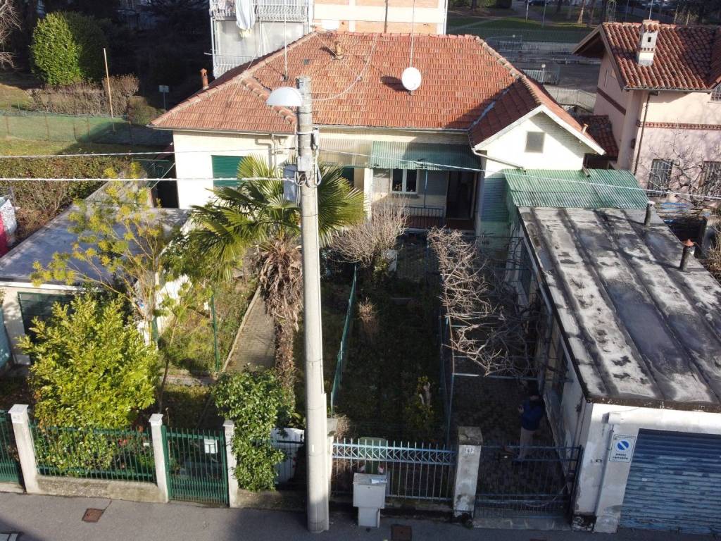 Villa a Grugliasco in Via Generale Antonio Cantore, 67 - Foto 4