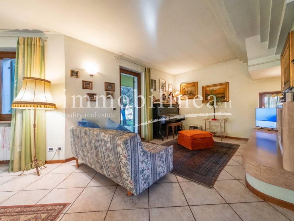 Villa a Cavaion veronese in VIA CA` BRUSA` - Foto 5
