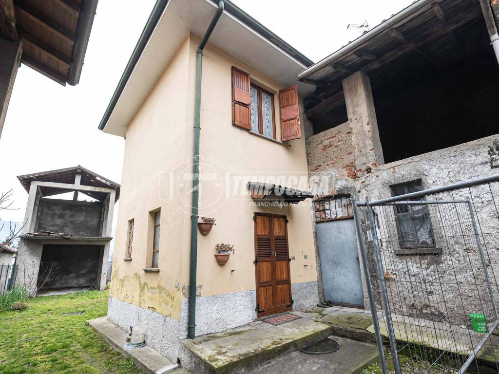 Appartamento a Annone di brianza in Via San Antonio - Foto 2