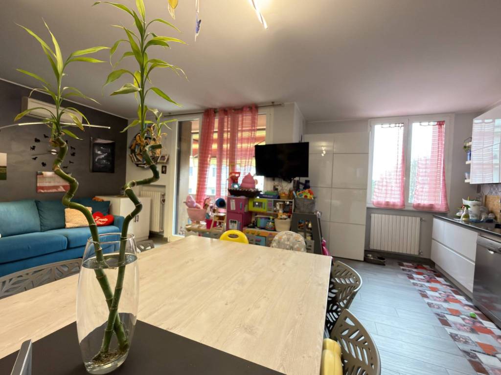 Appartamento a Cavenago di brianza in Via 24 Maggio, 3 - Foto 4