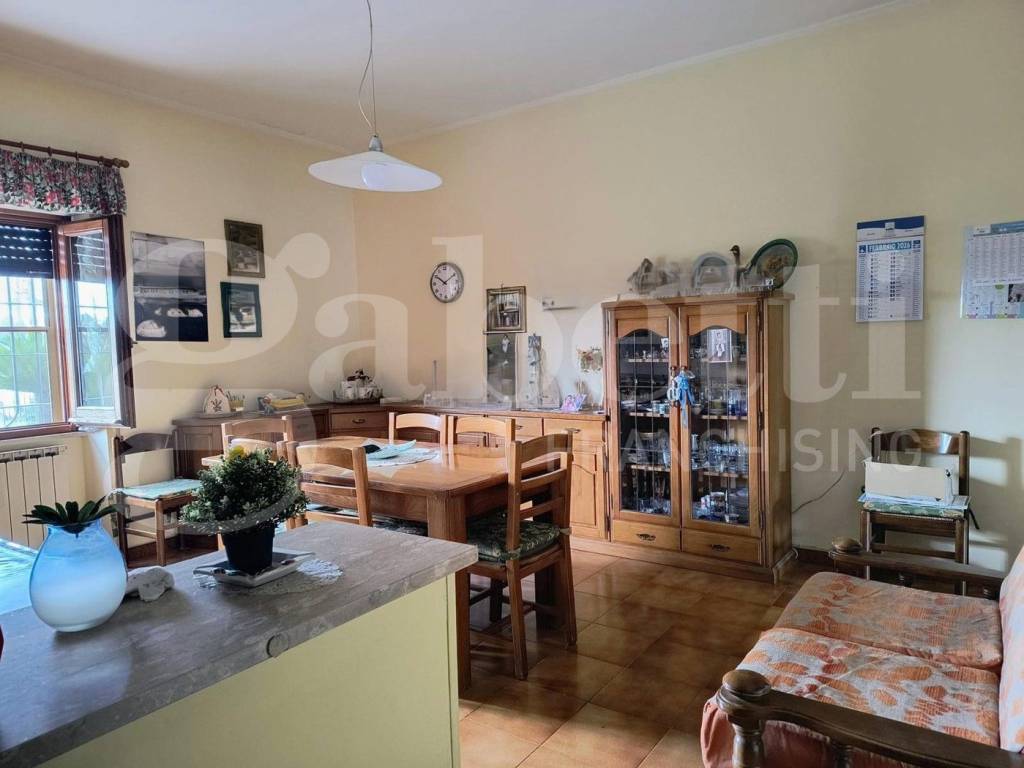 Villa a Latina in Strada Santa Croce, 74 - Foto 4