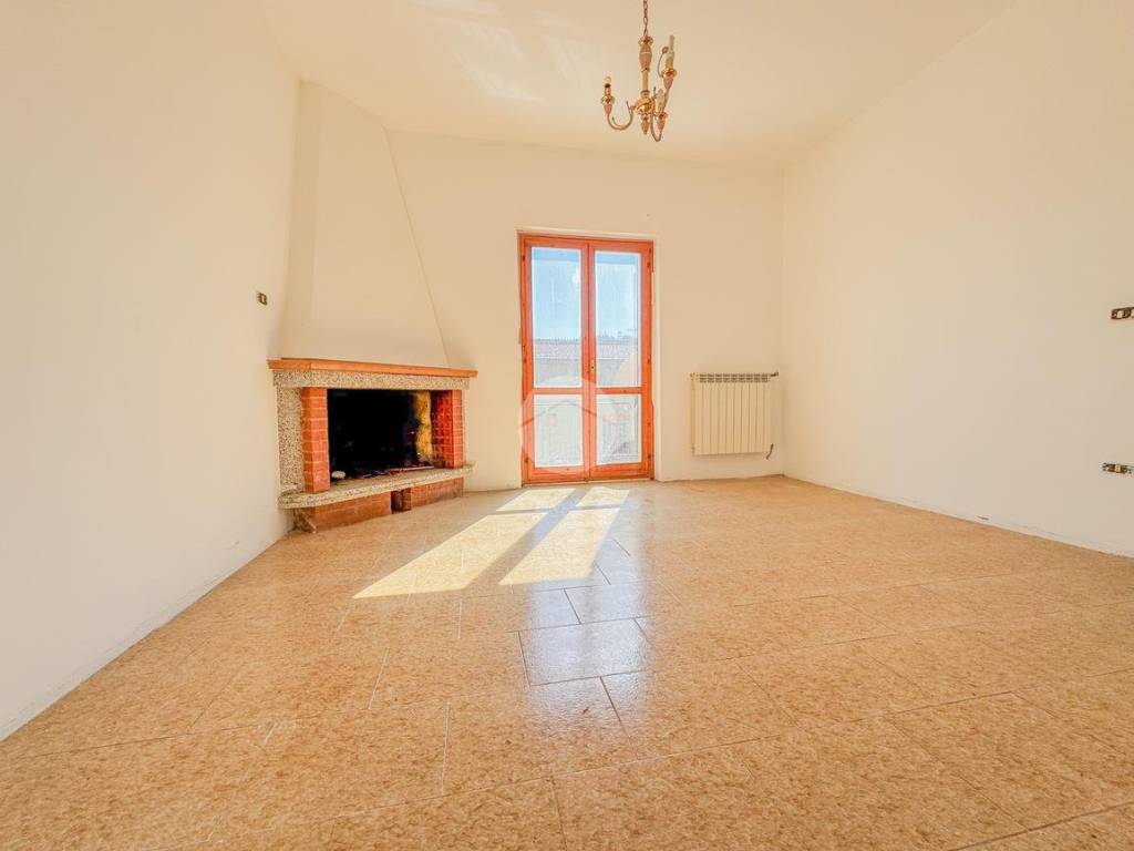 Appartamento a Teramo in Via Oliva Petrella, 9 - Foto 2