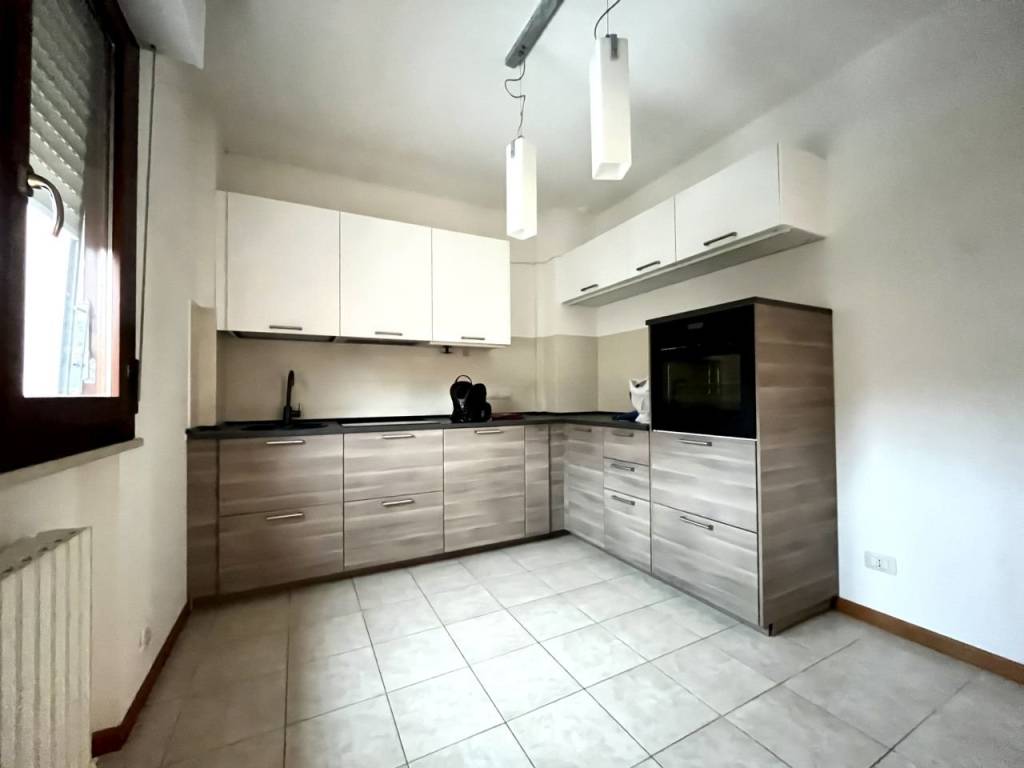 Appartamento a Jesi in Via Mario Saveri - Foto 4
