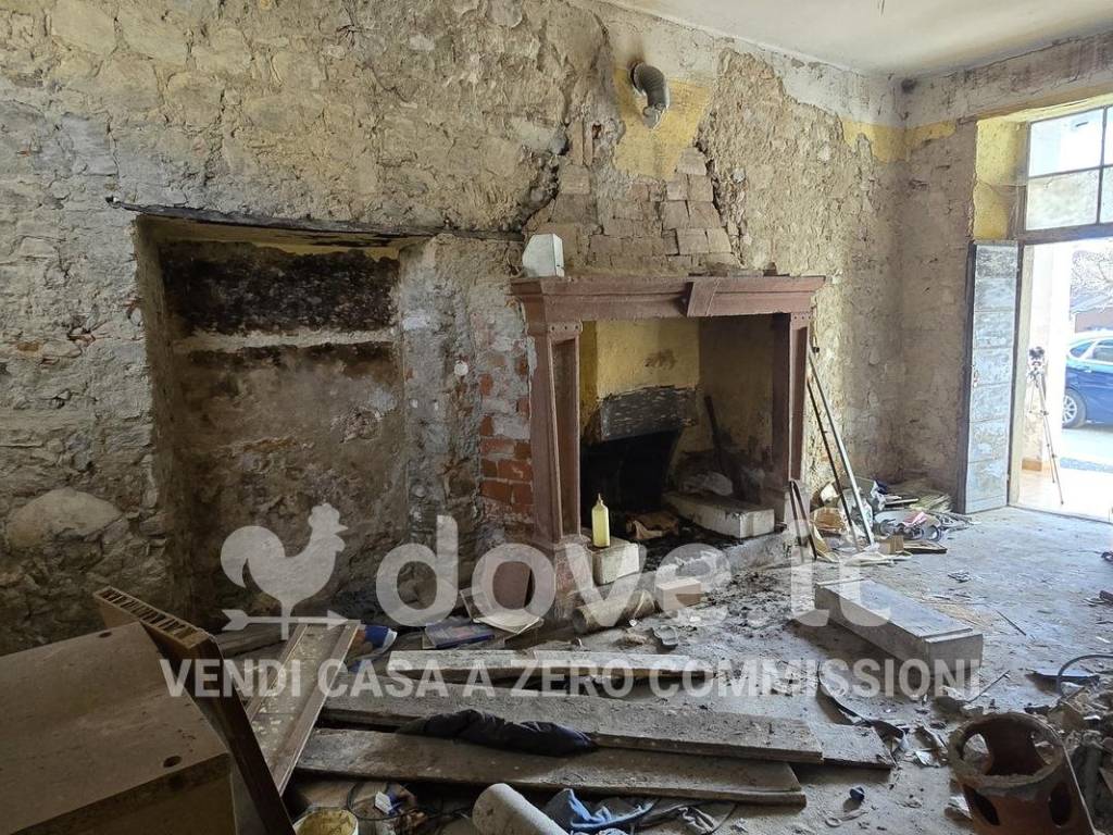 Rustico / casale a Sangiano in Via Giacomo Puccini, 2 - Foto 4