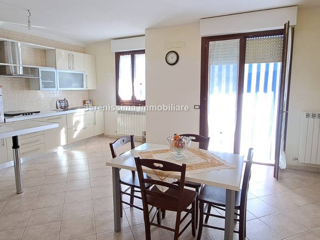 Appartamento a Montecalvo in foglia in Via Lago di Garda - Foto 2
