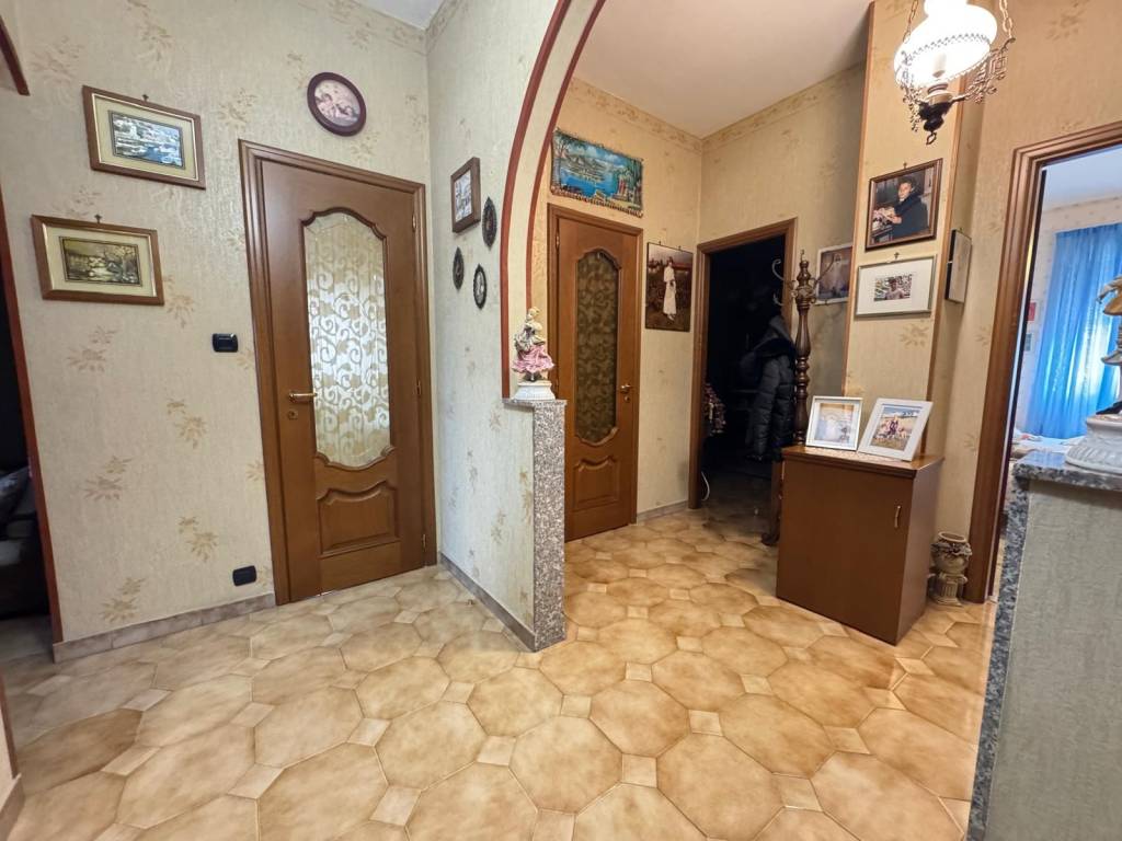 Appartamento a Grugliasco in Via Ermanno Scali - Foto 5