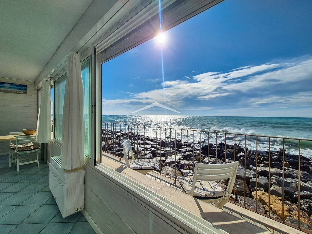 Appartamento a Ospedaletti in Lungomare Cristoforo Colombo - Foto 3